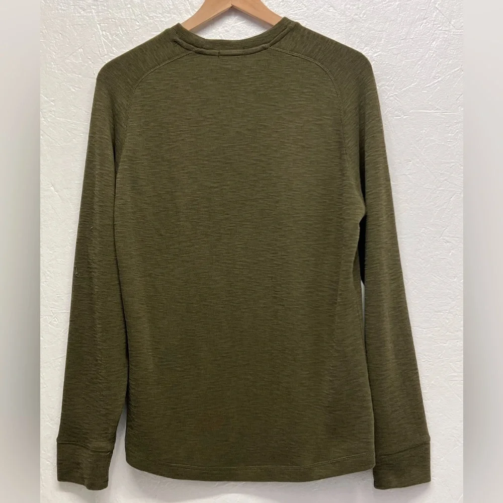 BANANA Republic Men's Double Knit Long Sleeve Crewneck Shirt - S
